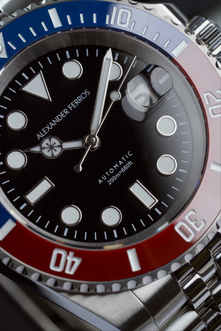 Alexander Ferros Diver - Jubilee Red