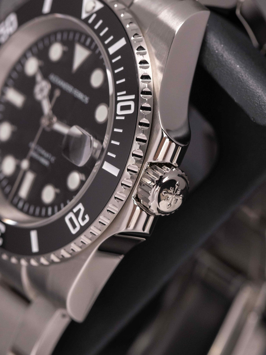 Alexander Ferros Diver - Oyster Black